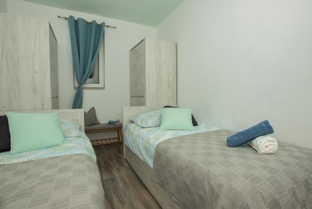 Apartman Koko With Private Jacuzzi Makarska Esterno foto